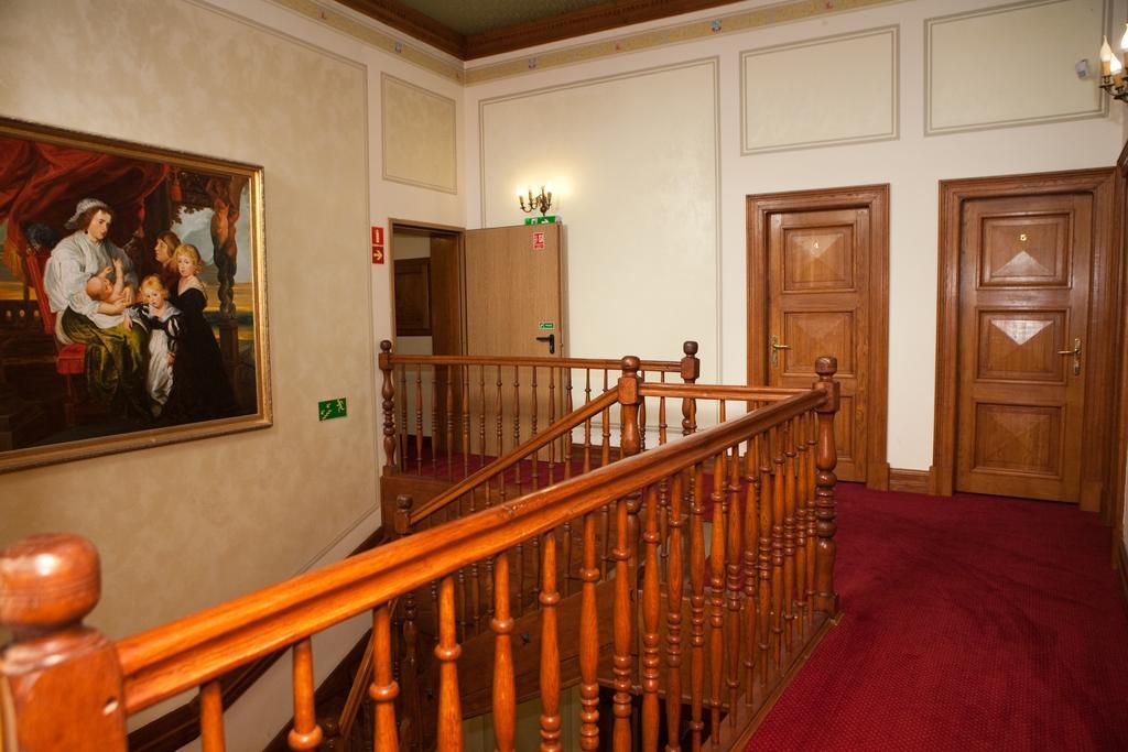 סאנדומירז Hotel Pod Cizemka מראה חיצוני תמונה